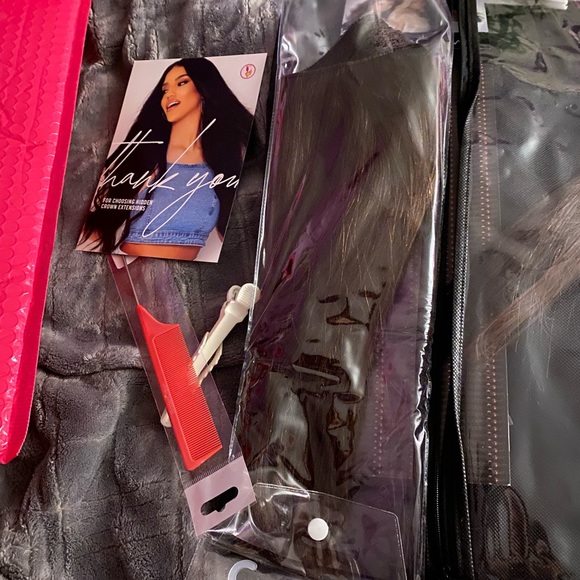 HiddenCrown Invisible Halo seamless blend extensions- dark brown 12’’ never worn - Picture 1 of 5